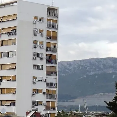 9 Apartment